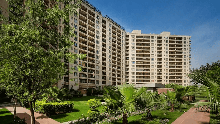 Central Park-1 Sector 42 Gurgaon: Luxury Living Redefined